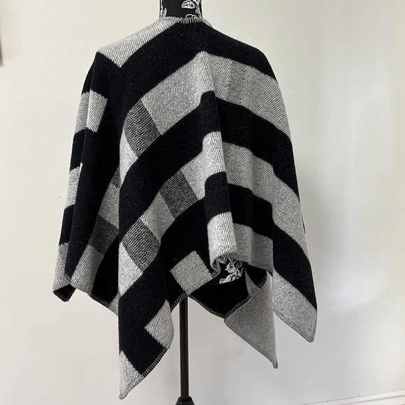 *authentic* NEW Mega check poncho Burberry prorsum collection wool & cashmere - Picture 5 of 12
